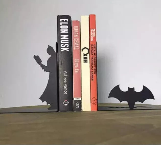 Sujeta Libros, Modelo Batman