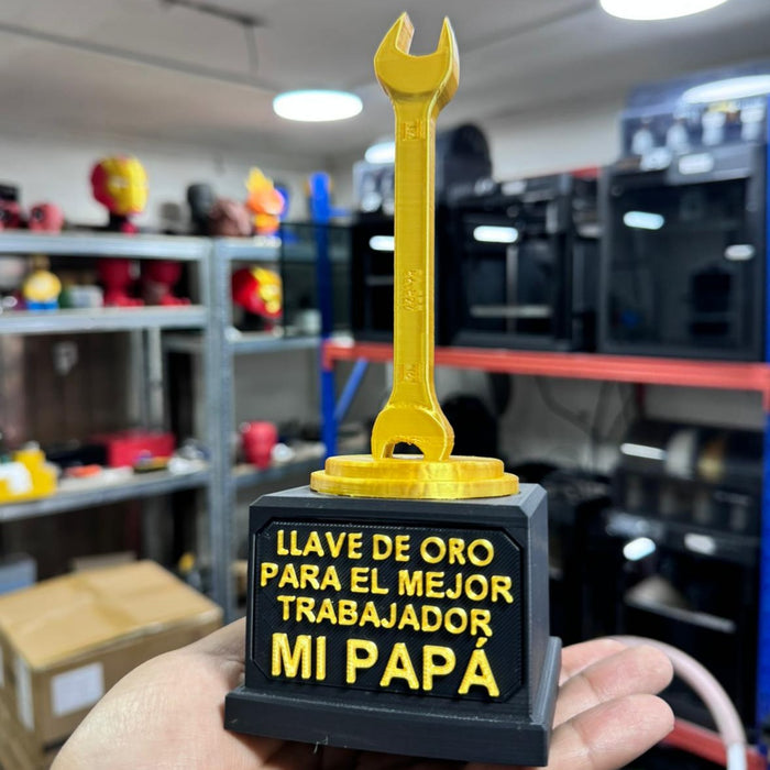 Trofeo Llave de oro para el mejor trabajador día del Papá
