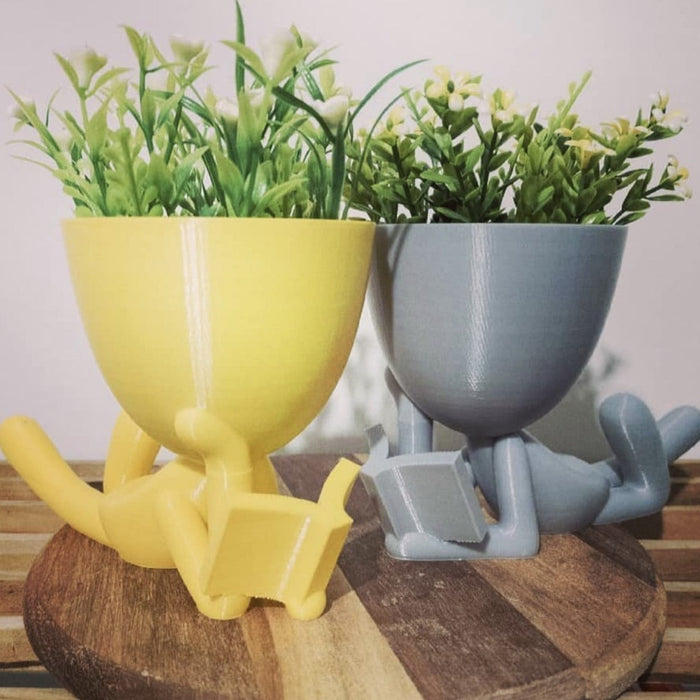 Maceta Boby Pose Lector