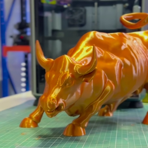 Toro Wall Street Figura