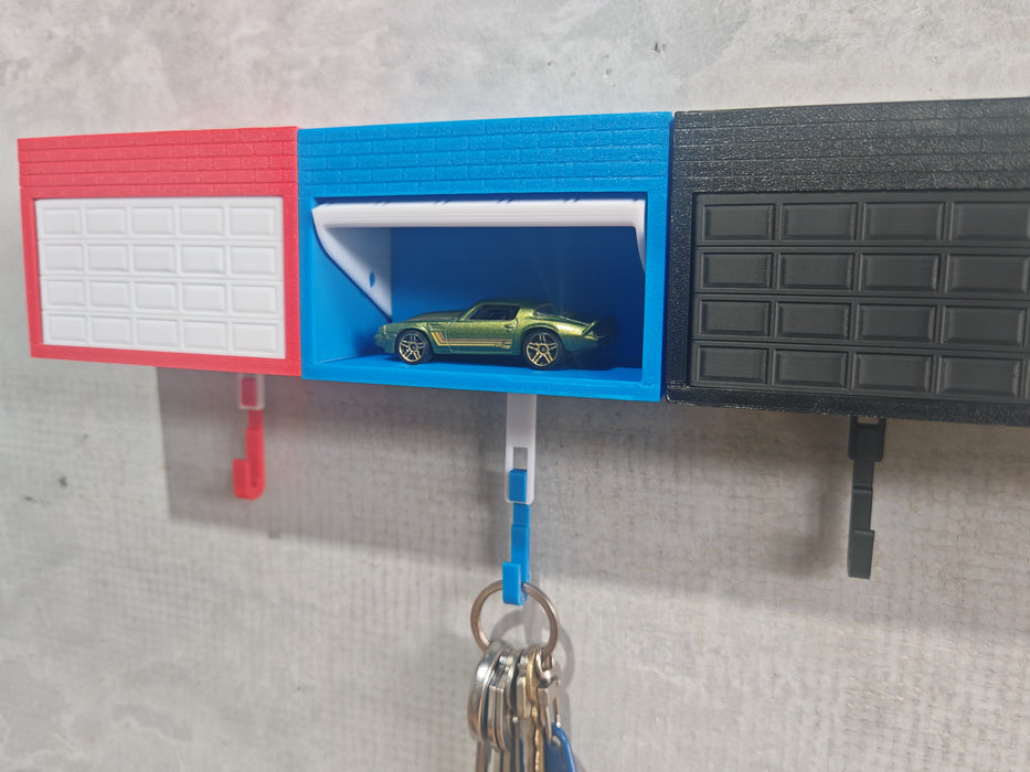 Llavero para garaje con puerta que se abre