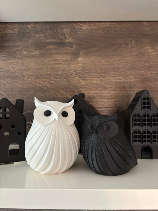 Figura Búhos Dúo Blanco y Negro – Decoración Moderna y Simbólica