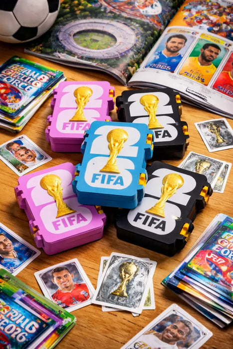 ( OFERTA CYBER)Caja De Figuritas Mundial Fifa 2026 Organizador Estuche