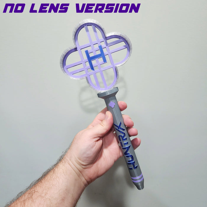 GUERRERAS K-POP + Microfono de HUNTRIX