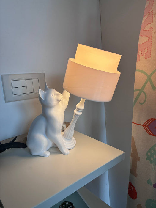 La lámpara de gravedad "Naughty Cat"